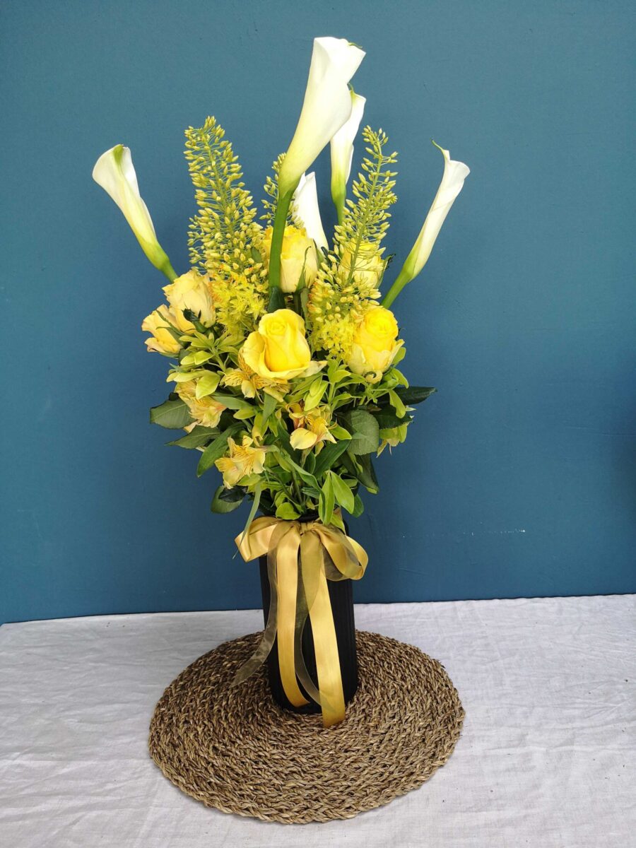 Charming Calla Lily - Image 4